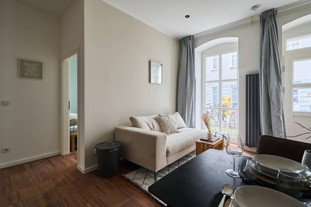 Central Apartment - Linienstrasse Берлин Экстерьер фото