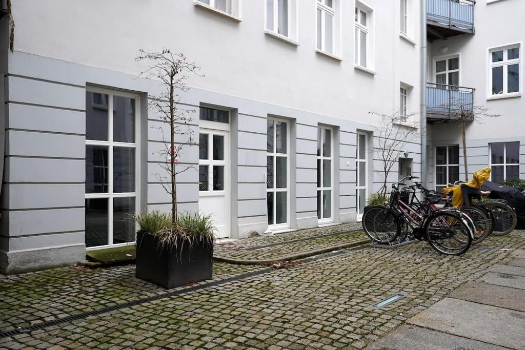 Central Apartment - Linienstrasse Берлин Экстерьер фото
